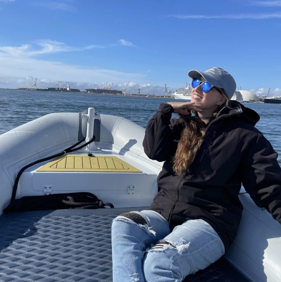 Meet your Posher, Janel - Picture 1 of 1